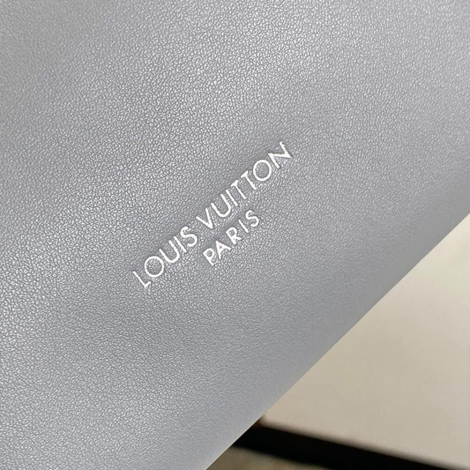 LOUIS VUITTON CarryAll Cargo PM - Image 7