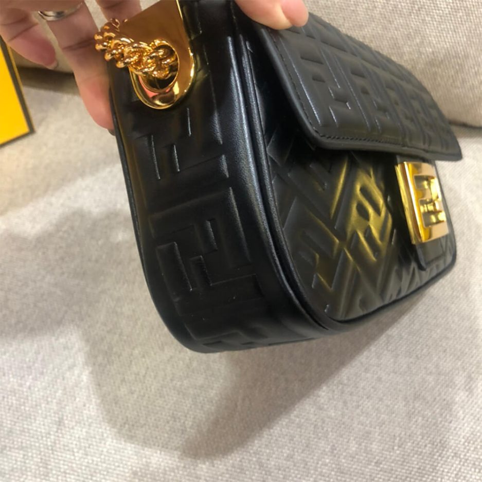 Fendi Baguette Chain MIdi Bag - Image 6