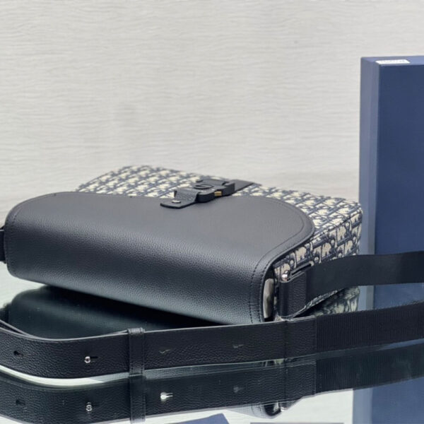 Dior Saddle Messenger Bag - Image 4