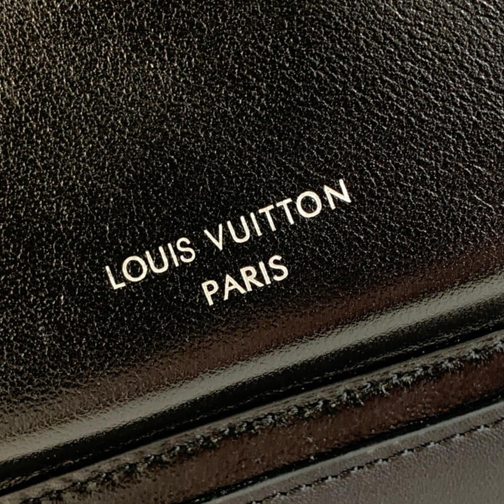 LOUIS VUITTON Montsouris PM - Image 7