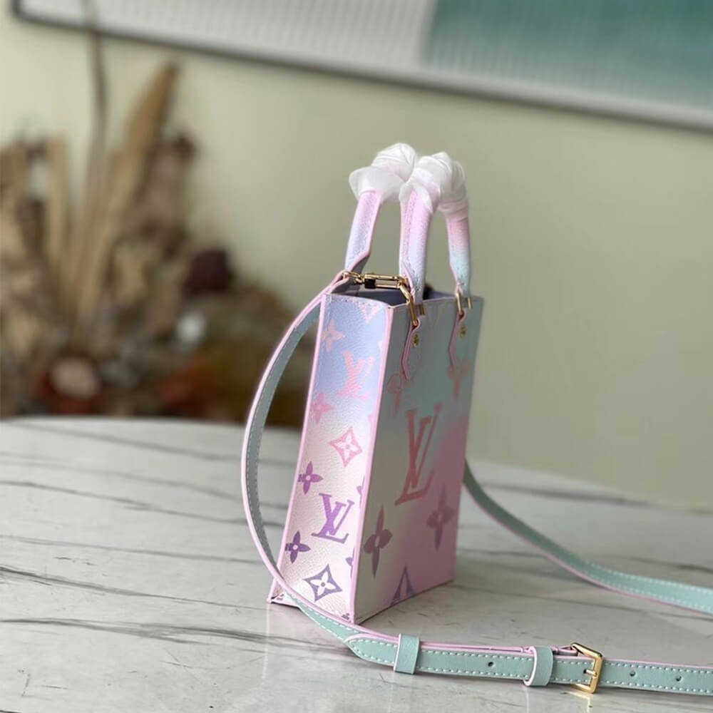 LOUIS VUITTON PETIT SAC PLAT - Image 4