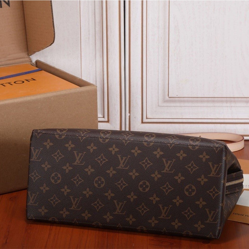 Louis Vuitton Grand Palais Bag - Image 5