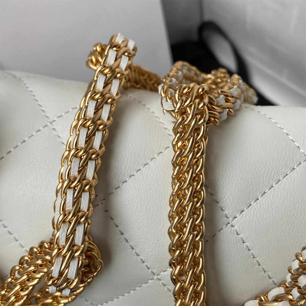 CHANEL FLAP BAG - Image 7