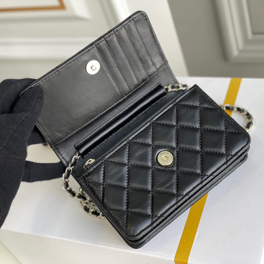 ChaneI MINI WALLET ON CHAIN - Image 3