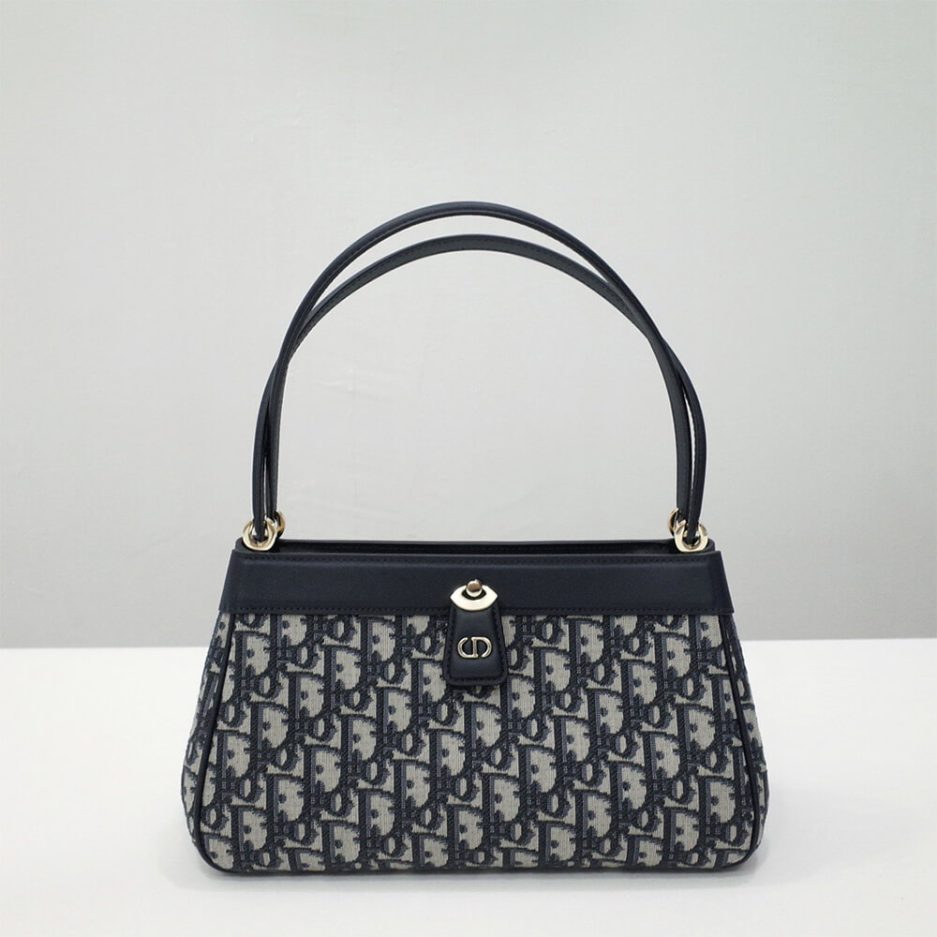 Dior Medium Key Bag - Image 2