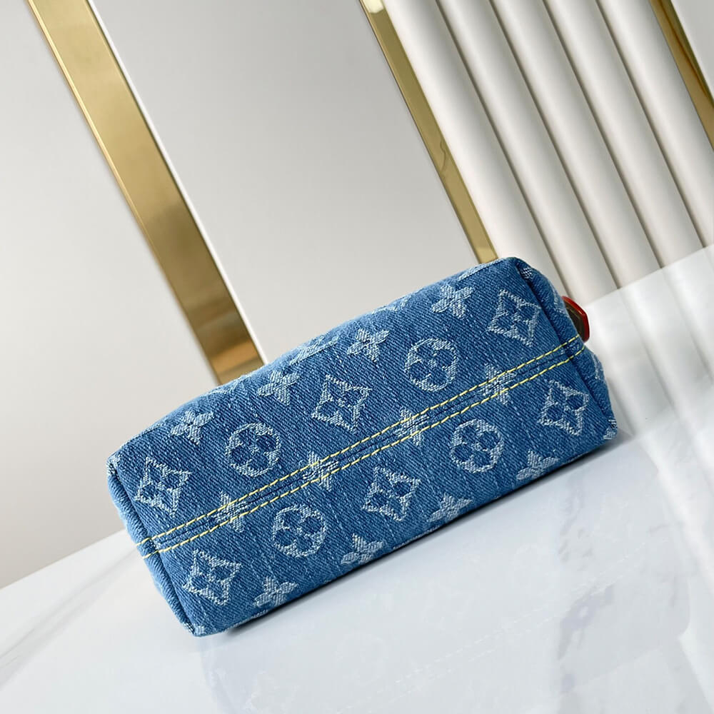 LOUIS VUITTON Hills Pochette - Image 5