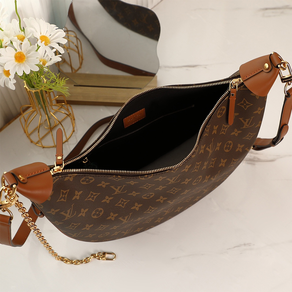 LOUIS VUITTON DISCOVERY BUMBAG - Image 5