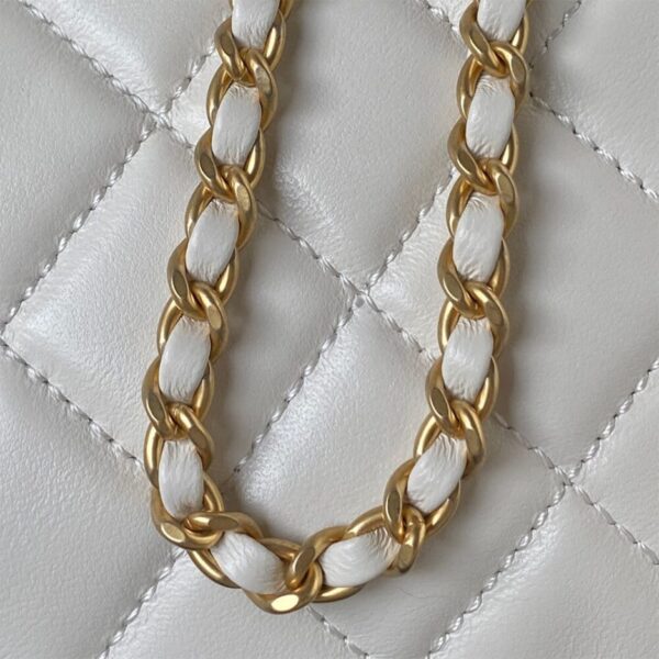 CHANEL 24C - Image 7