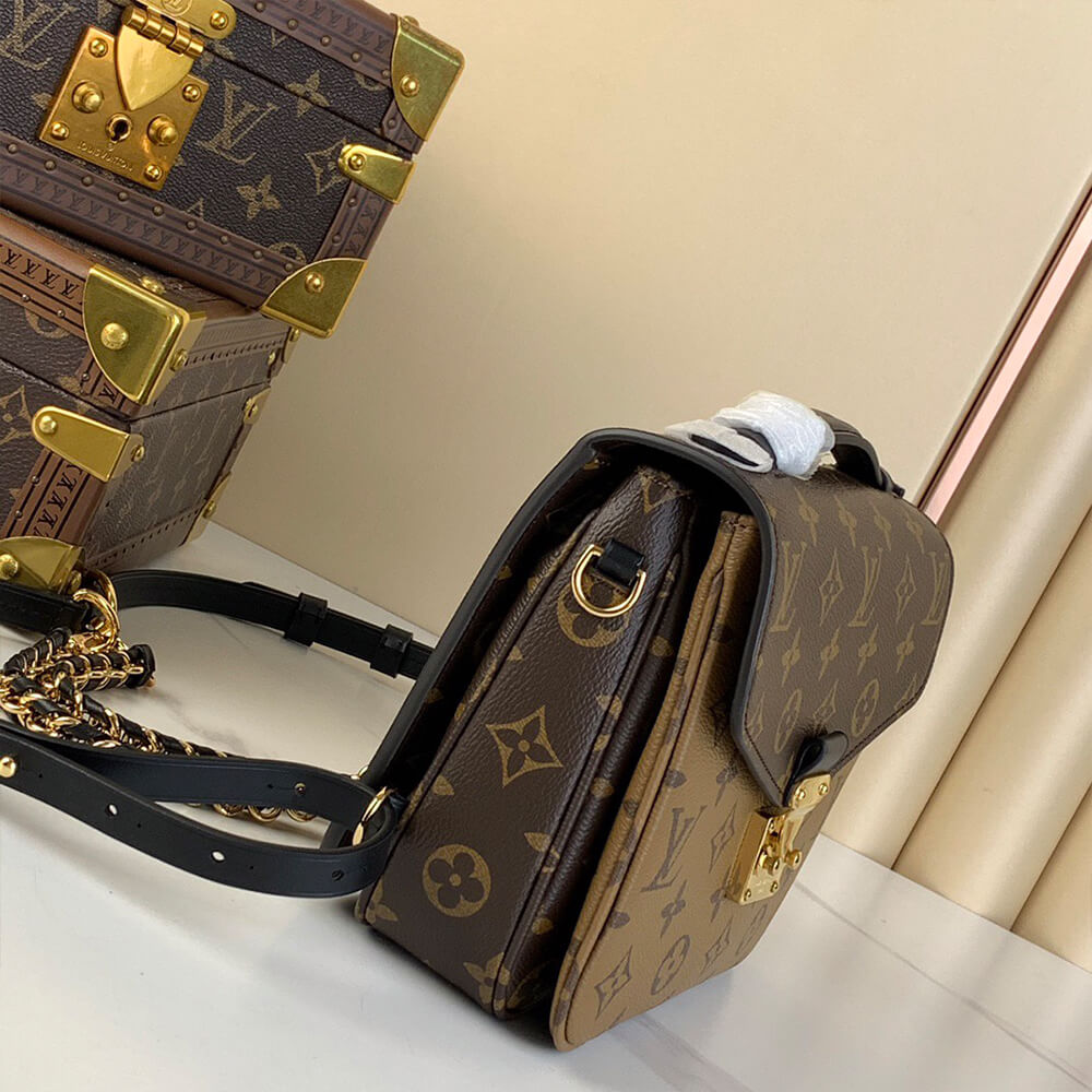 LOUIS VUITTON Pochette Metis Backpack - Image 4