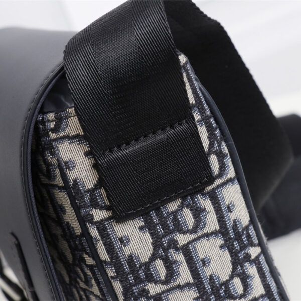 Dior Kid's Messenger Bag - Image 6