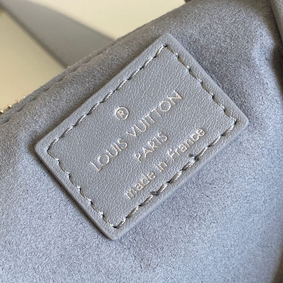 LOUIS VUITTON CarryAll Cargo PM - Image 6