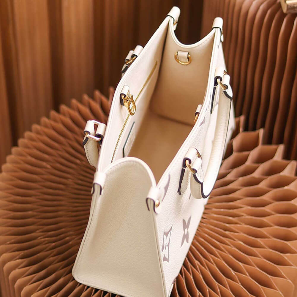 LOUIS VUITTON ONTHEGO PM - Image 6