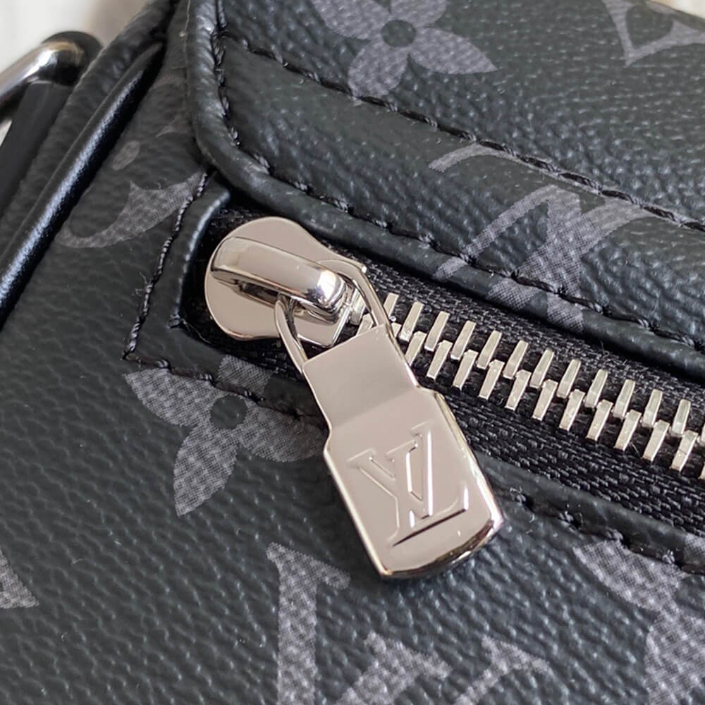 Louis Vuitton District PM Bag - Image 7