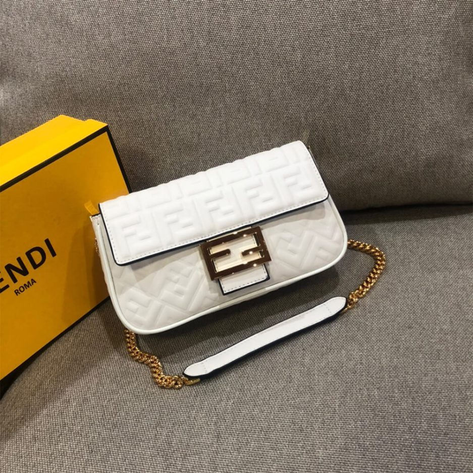Fendi Baguette Chain MIdi Bag - Image 2
