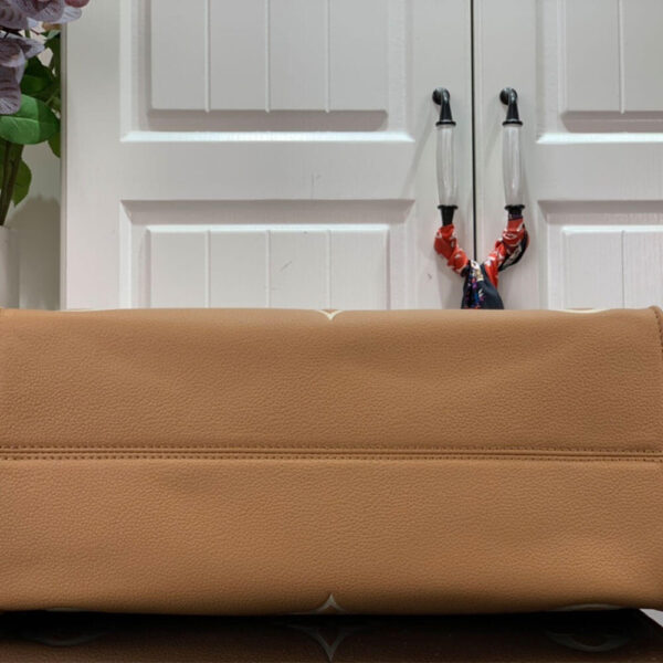 Louis Vuitton Nano Onthego MM Bag - Image 5