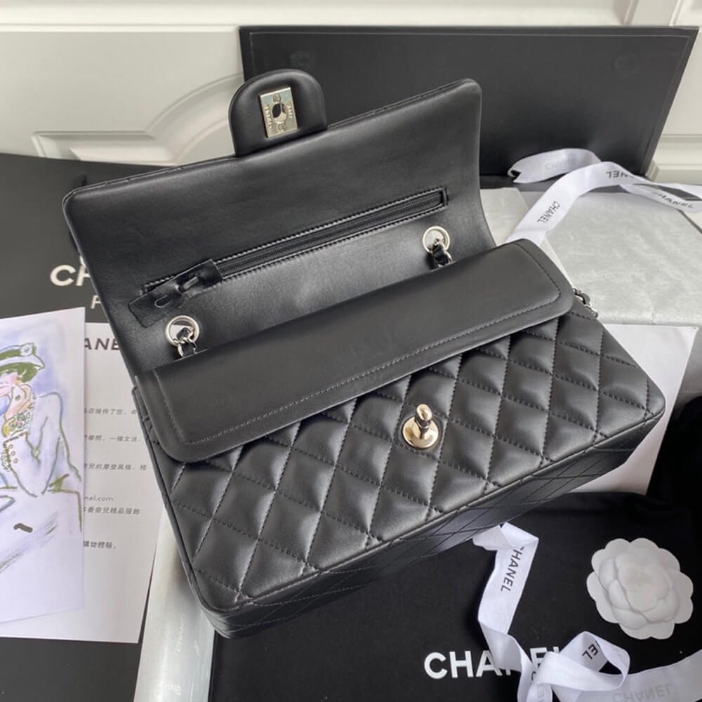 CHANEL CLASSIC HANDBAG - Image 4