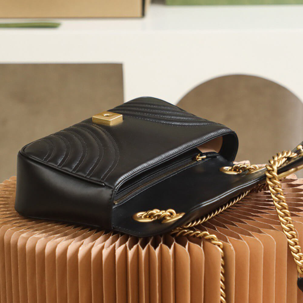 Gucci Marmont Matelasse Shoulder Bag - Image 4