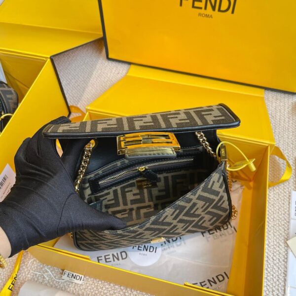 Fendi Baguette Chain Midi Bag - Image 7