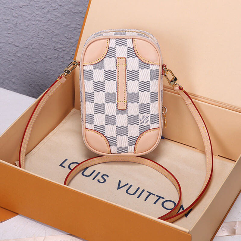 LOUIS VUITTON Neokapi Pouch - Image 2