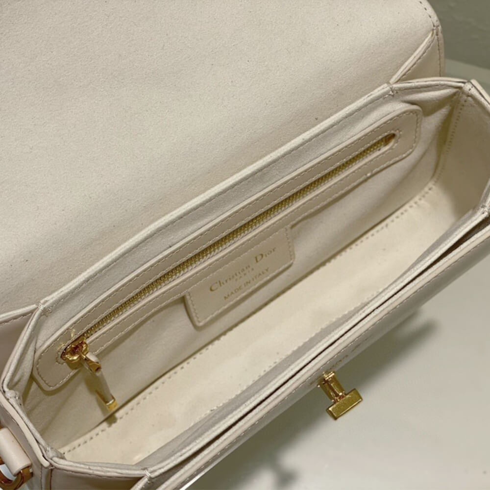 Dior Montaigne 30 Avenue Bag - Image 8