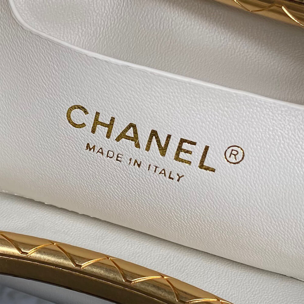 CHANEL Clutch - Image 6