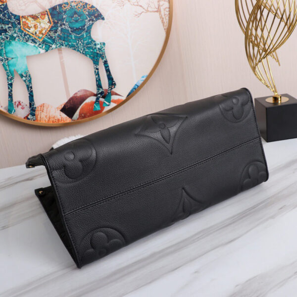 Louis Vuitton Onthego MM Bag - Image 5