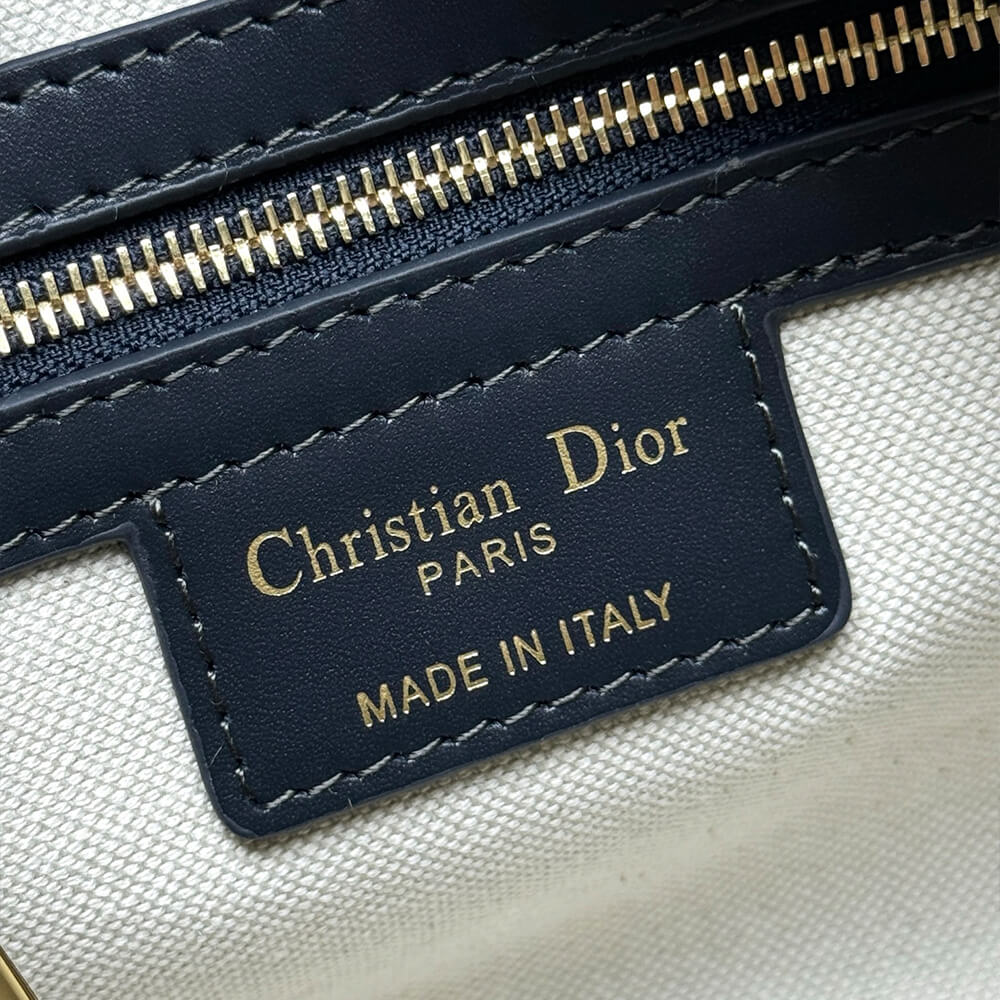 Dior Groove 20 Bag - Image 8