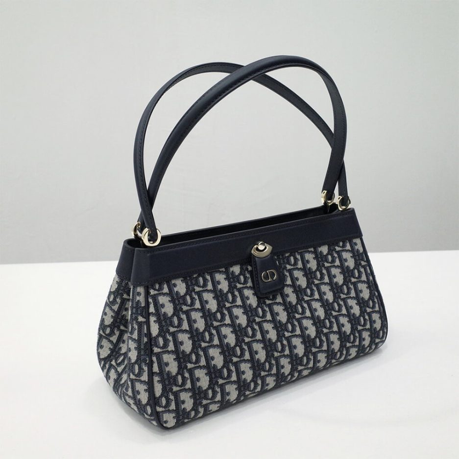 Dior Medium Key Bag - Image 3
