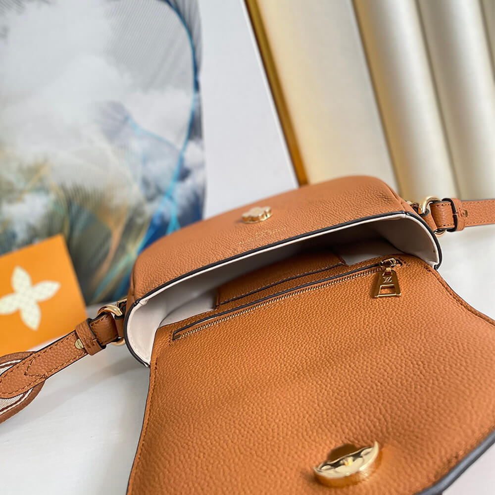 Louis Vuitton Pont Soft PM Bag - Image 5