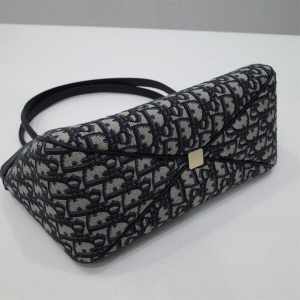 Dior Medium Key Bag - Image 4