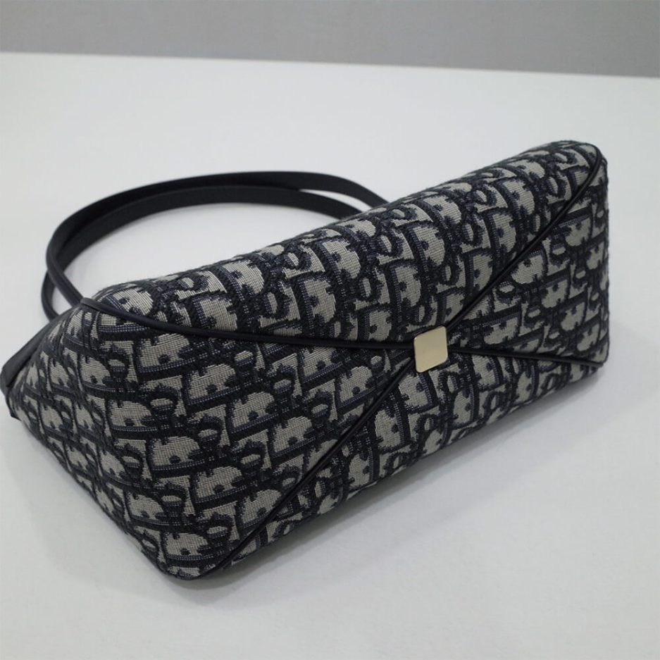 Dior Medium Key Bag - Image 4
