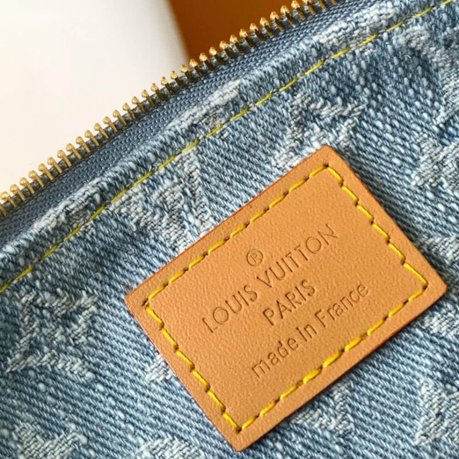 LV Liv Pochette - Image 5
