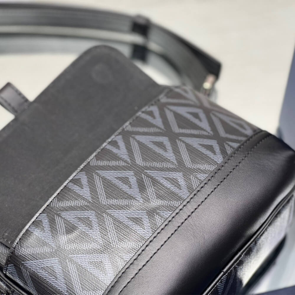 Dior Hit The Road Messenger Pouch Bag - Image 6