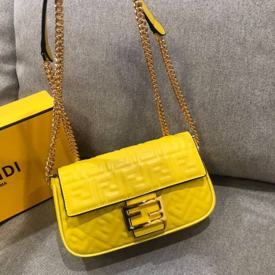 Fendi Baguette Chain Bag - Image 3