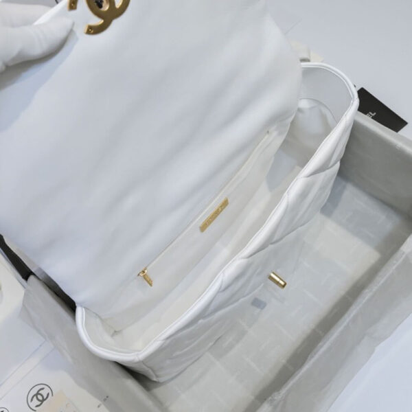 CHANEL 19 MAXI HANDBAG - Image 7
