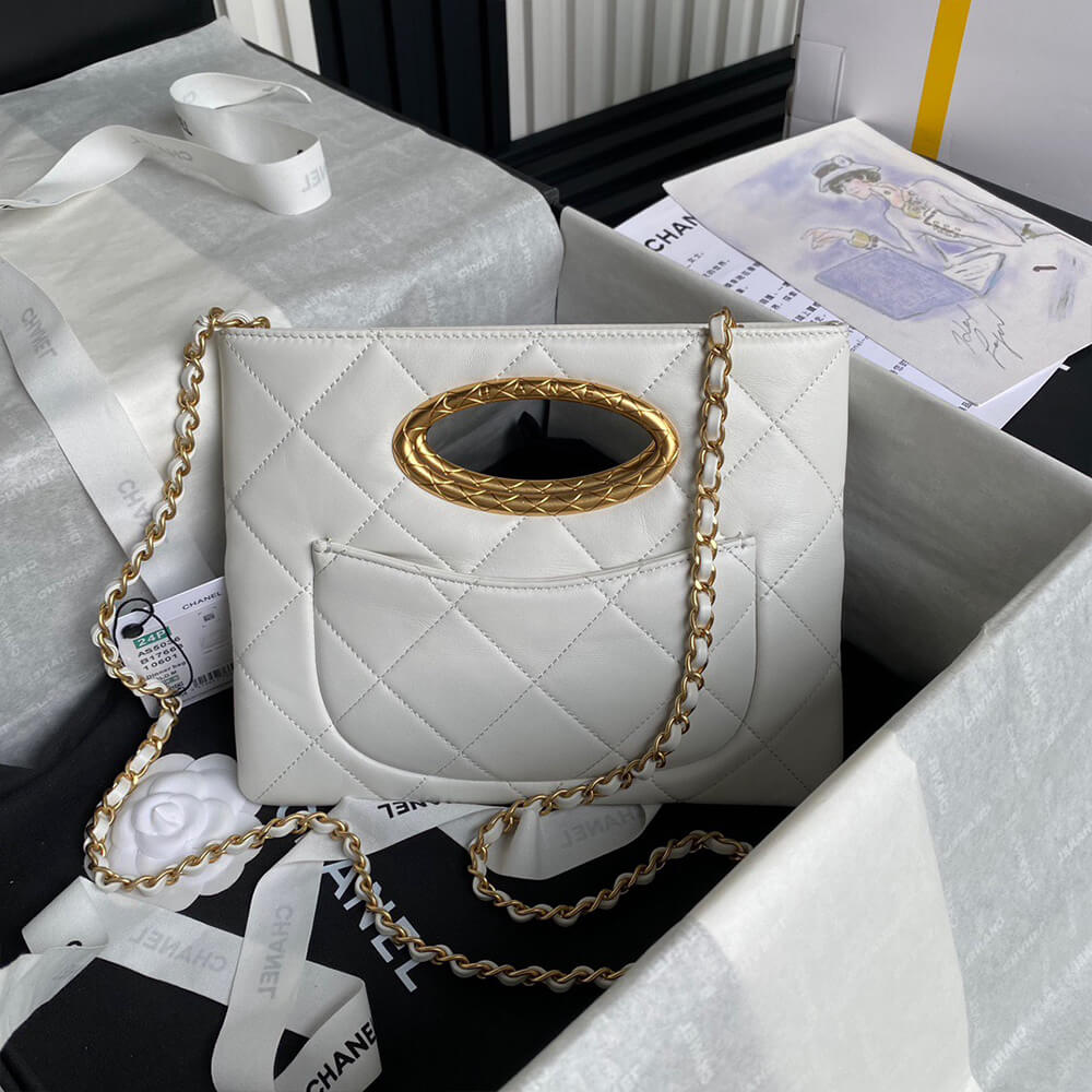 CHANEL Clutch - Image 3