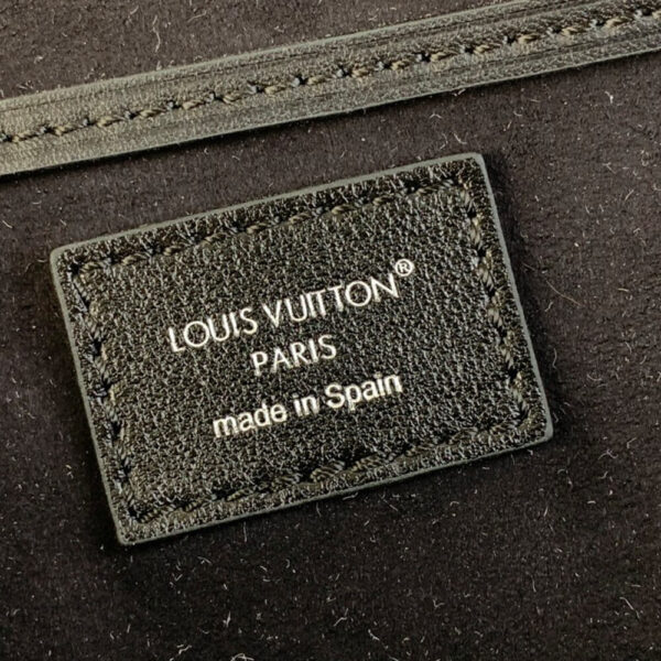 LOUIS VUITTON Montsouris PM - Image 8