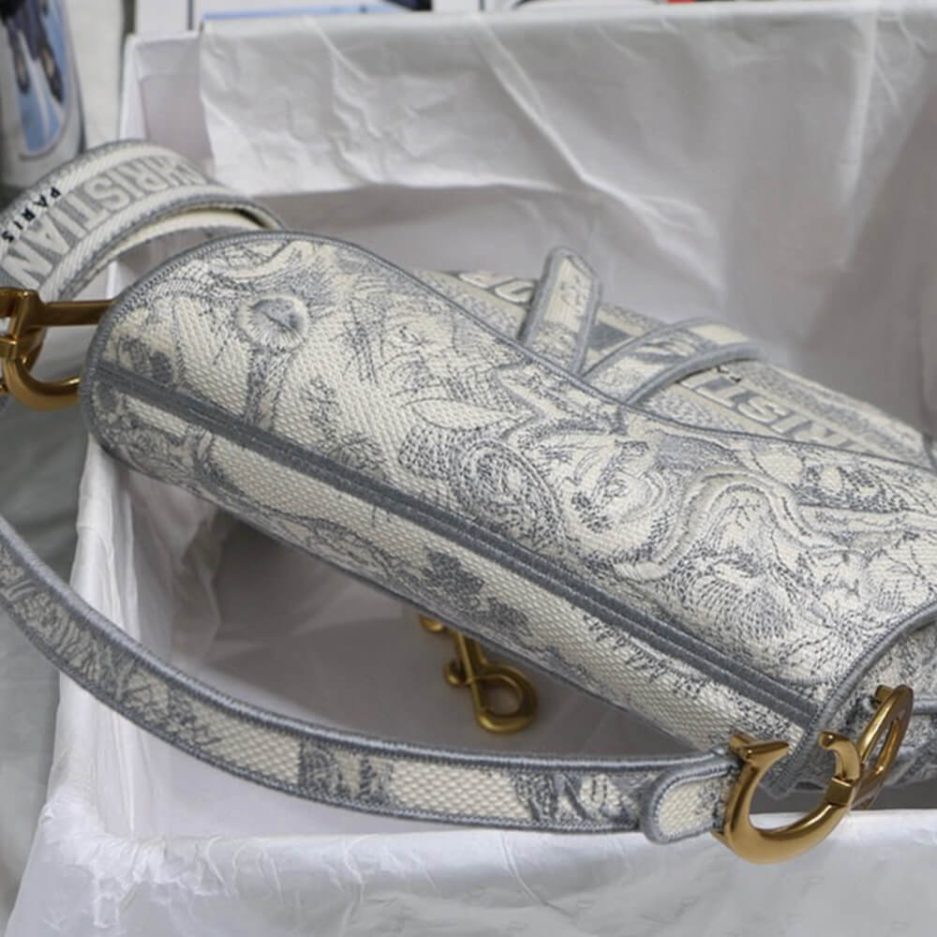 Dior Saddle Bag - Image 7
