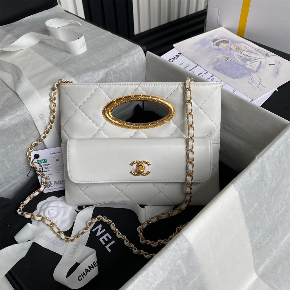 CHANEL Clutch - Image 2