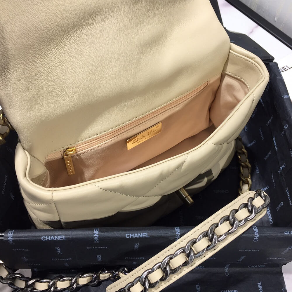 CHANEL 19 Small Flap Bag - Image 6