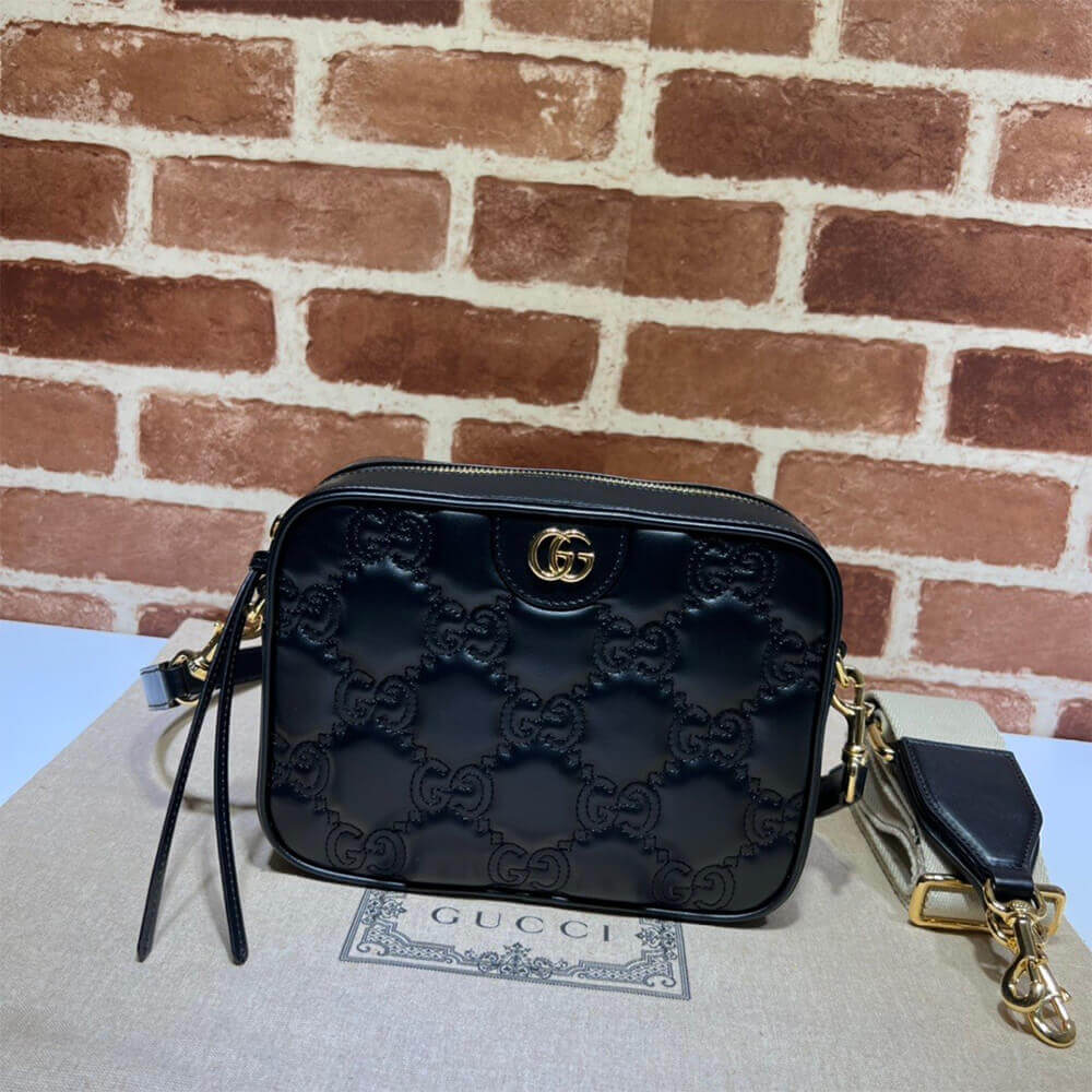 Gucci Matelasse Small Handbag - Image 2
