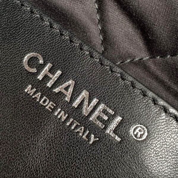 CHANEL 22 MINI HANDBAG - Image 7