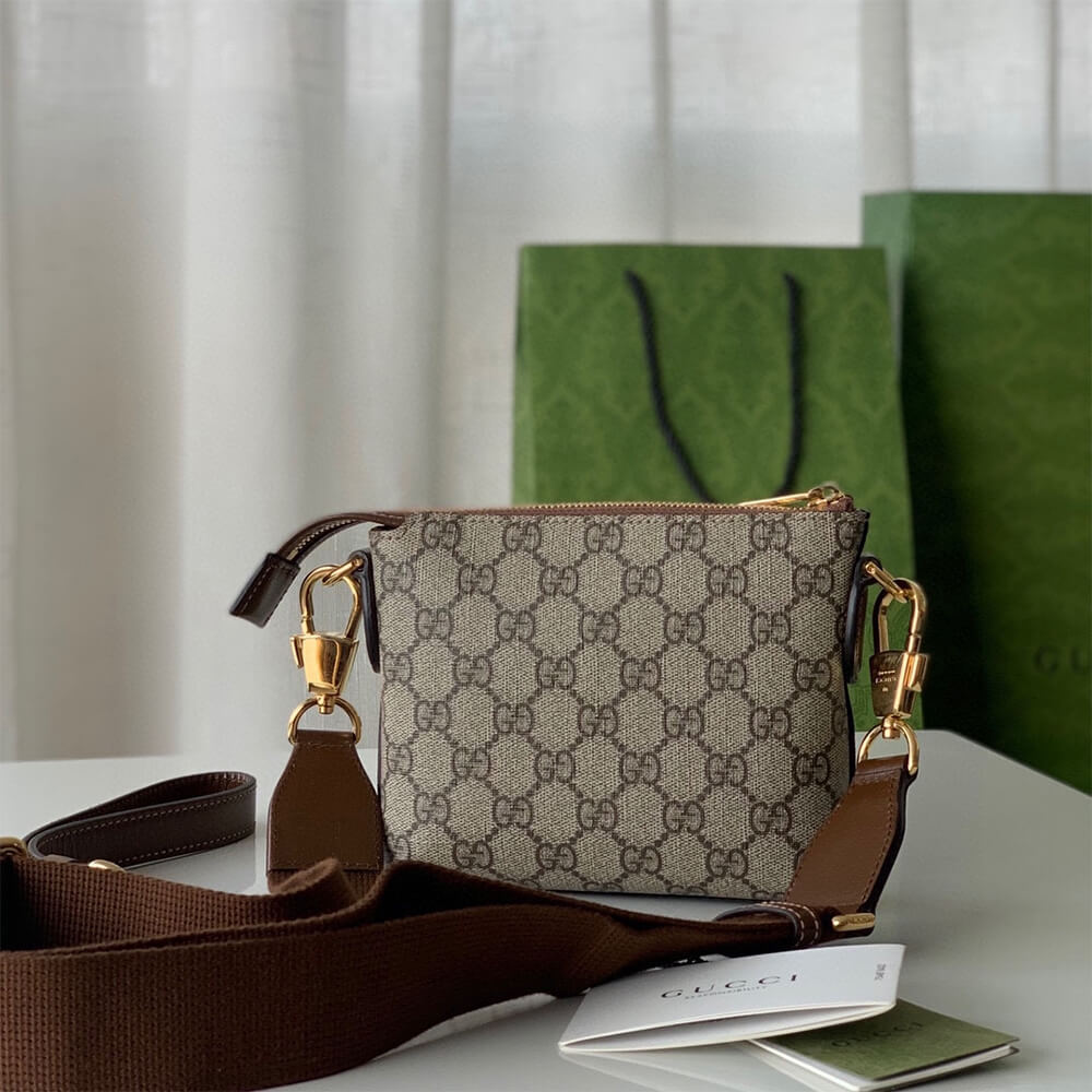 Gucci Meddenger Bag With Interlocking - Image 5