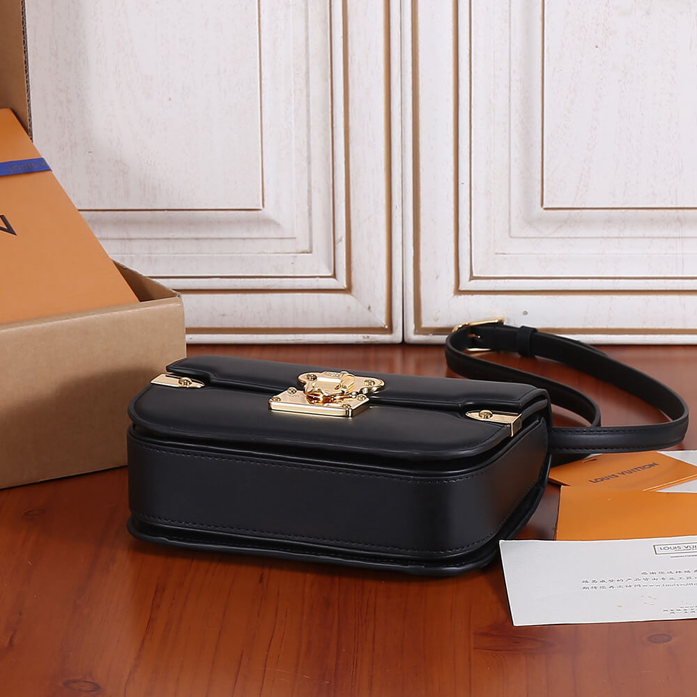 LOUIS VUITTON Orsay MM - Image 6