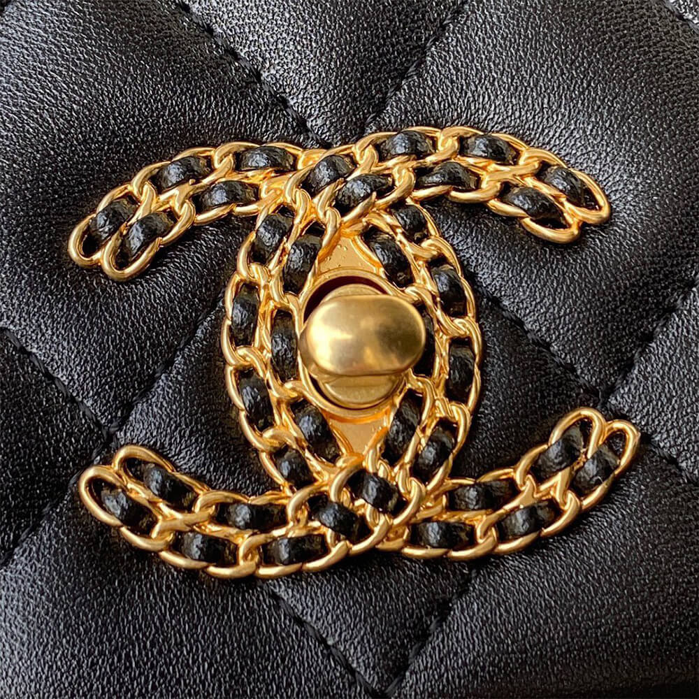 CHANEL FLAP BAG - Image 5