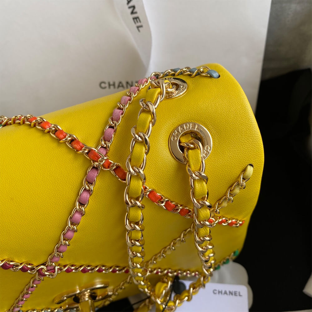 CHANEL Flap Bag - Image 8
