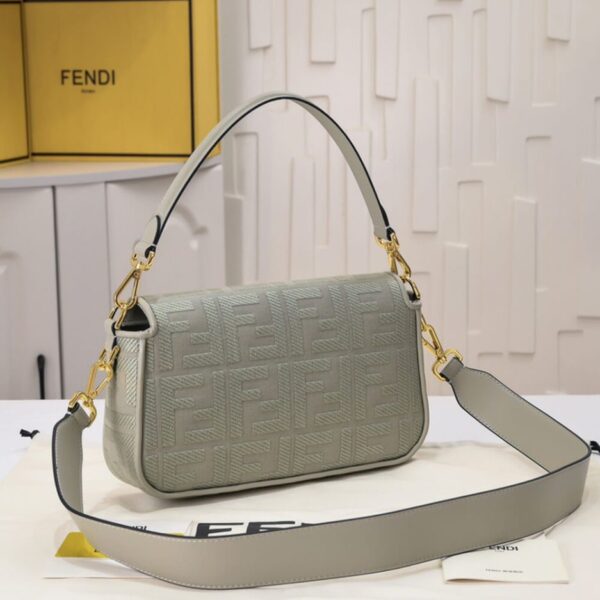 Fendi Baguette Bag - Image 3