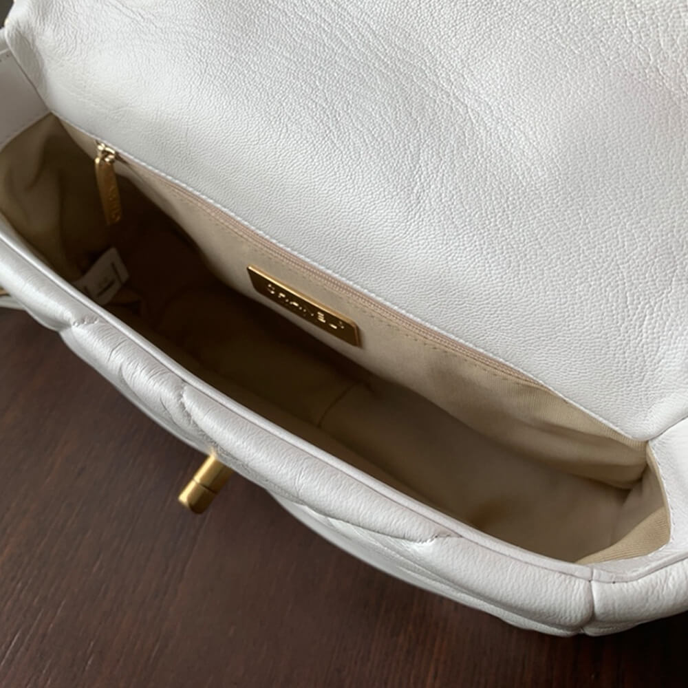 CHANEL 19 Large Handbag - Image 7