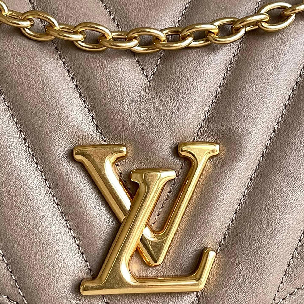 LOUIS VUITTON NEW WAVE CHAIN BAG - Image 5