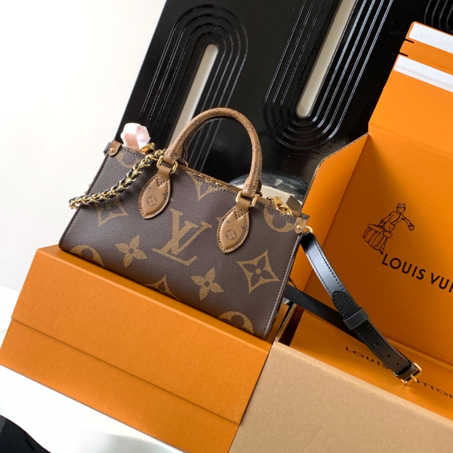 Louis Vuitton Onthego - Image 2